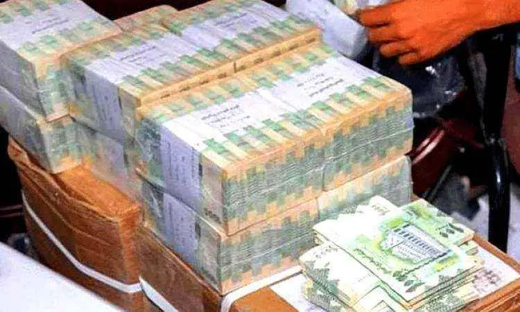 عاجل.. تدشين صرف راتب أبريل للعسكريين عبر بنوك الص...