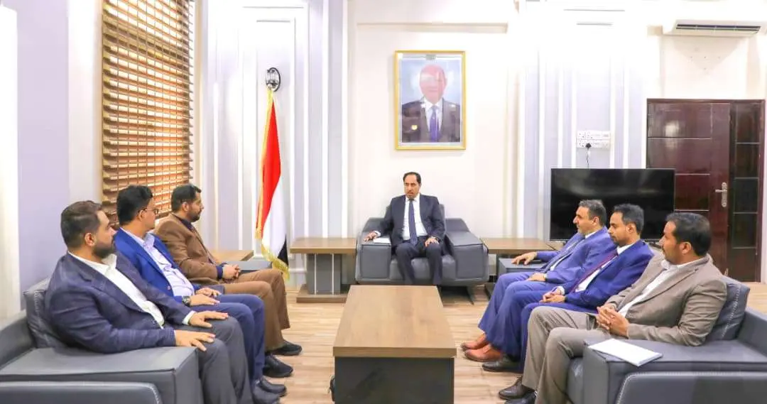 الوزير البكري يبحث مع جمعية المستشارين والمدربين ا...