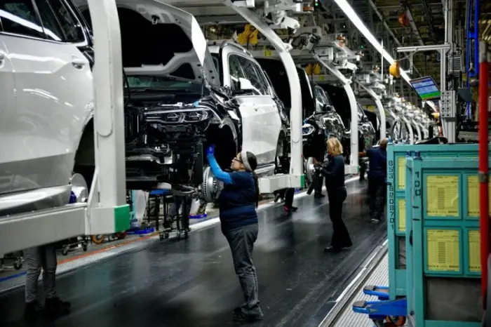 بي إم دبليو تعتزم إلغاء نحو 8 آلاف وظيفة بحلول 2027