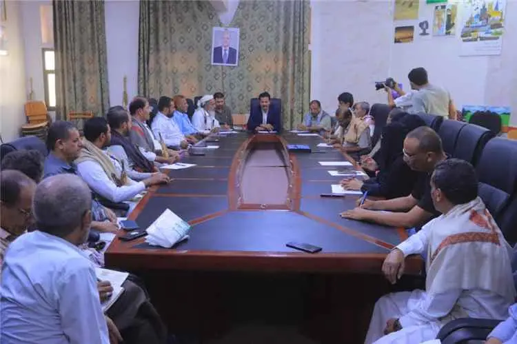 نائب وزير التربية يترأس اجتماعا لقيادة القطاع التر...