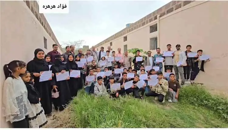 معهد كلية عدن بالشعيب يكرم خريجي دورات اللغة الإنج...
