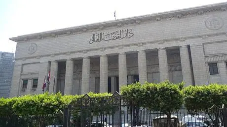 مصري يستغل محكمة شمال القاهرة في النصب على المواطن...