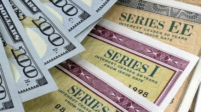 تراجع عوائد السندات الأمريكية بضغط من هبوط النفط