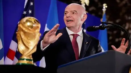 الرئيس الفرنسي يتدخل في أزمة إنفانتينو