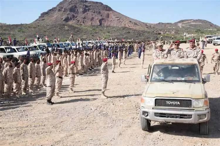 ارتياح واسع في أوساط منتسبي محور أبين بعد صرف المر...