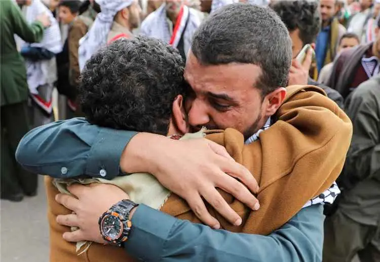 مركز حقوقي يدعو لتحرك دولي لإجبار الحوثيين على تنف...