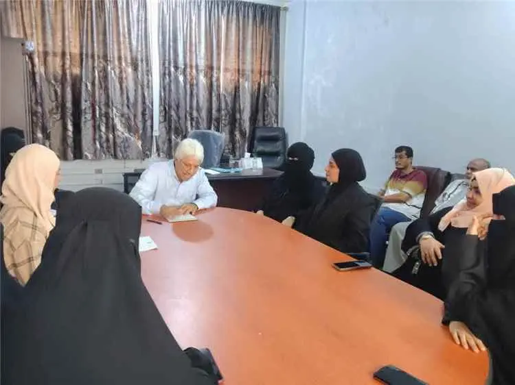 مكتب السياحة بالعاصمة عدن يناقش سبل تعزيز التعاون مع مكتب السياحة بحضرموت