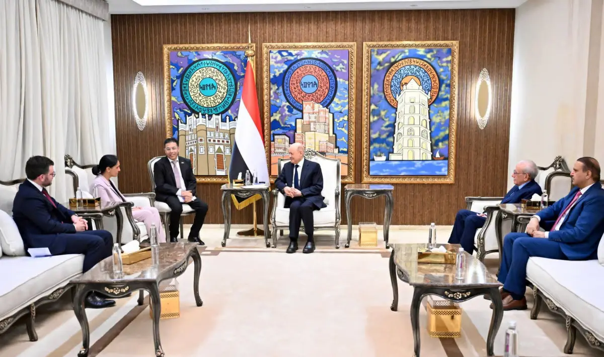 رئيس مجلس القيادة: اليمن دخل مرحلة جديدة من استعاد...