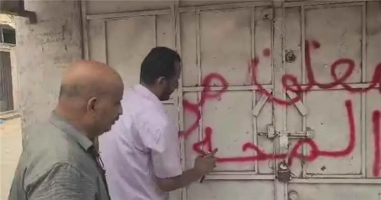 مدير الصيدلة بعدن يؤكد مواصلة الحملة الرقابية لضبط...