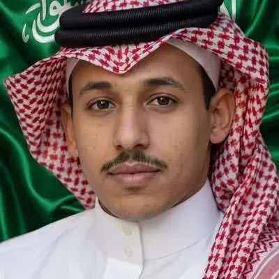 سياسي سعودي يوجه تحذيراً شديد اللهجة للحوثيين