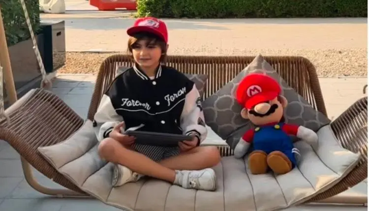 بلقيس فتحي تشارك بصورة لطفل وسيم.. فهل هو ابنها؟