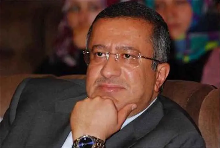 وزير إعلام سابق: الحوثيون يتجنبون مواجهة الشرعية ويتجهون لتصعيد خارجي