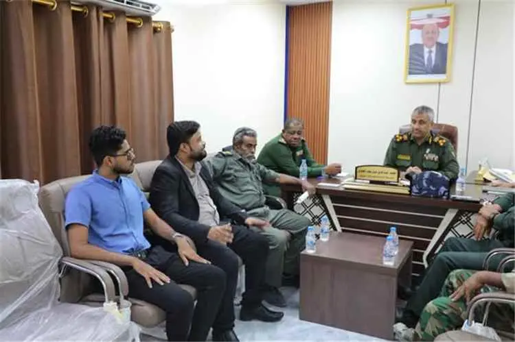 العميد الجابري يبحث تعزيز التعاون الصحي مع مركز جامعة حضرموت لطب الأسرة