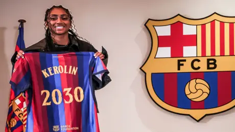 برشلونة يتعاقد مع البرازيلية كيرولين في صفقة قياسي...