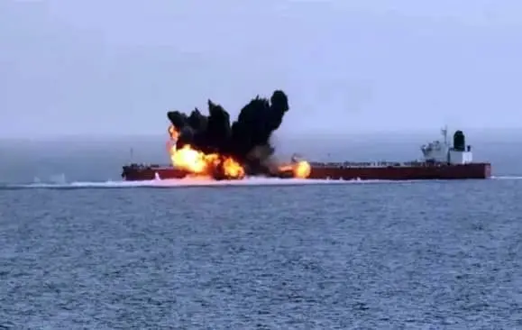 الحوثي يتوحش في البحر الأحمر وخليج عدن ويستهدف سفي...