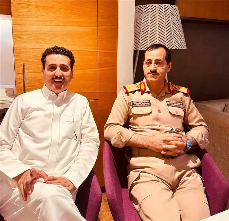 الشرفي: التفاف وطني واسع خلف وزير الدفاع لإنجاح مع...
