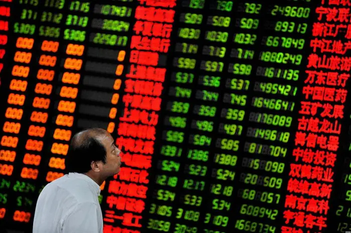 تباين أداء الأسهم الصينية وهبوط مؤشر بورصة هونج كو...