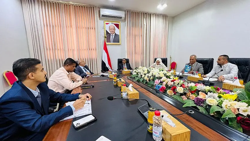 لجنة المناقصات تُقر مشروع السقوف المالية وتحيله إل...