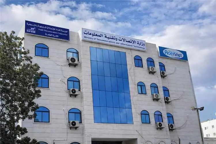 وزير الاتصالات يوجّه برفع الجاهزية لمواجهة أي محاو...