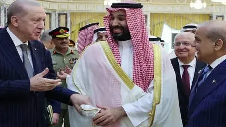 بن فرحان: "اتفاقية مكة للدفاع المشترك" تجسد عمق ال...