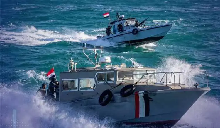 القوات البحرية تحبط عملية ارهابية حوثية لاستهداف س...