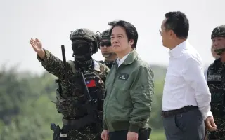 رئيس تايوان يشارك في مناورات عسكرية للتصدي لهجوم ص...