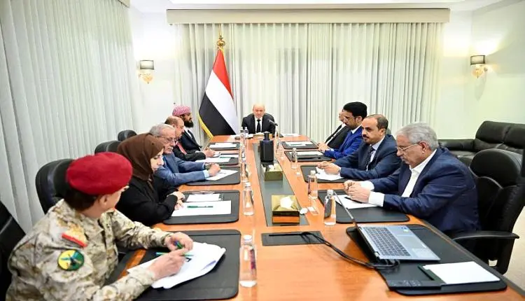 مجلس الدفاع اليمني يتخذ قرارات لرفع الجاهزية وردع...