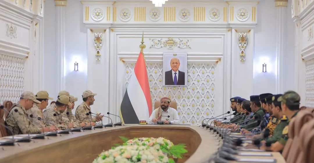 عضو مجلس القيادة العرادة يترأس اجتماعاً للجنة الأمنية العسكرية بمأرب