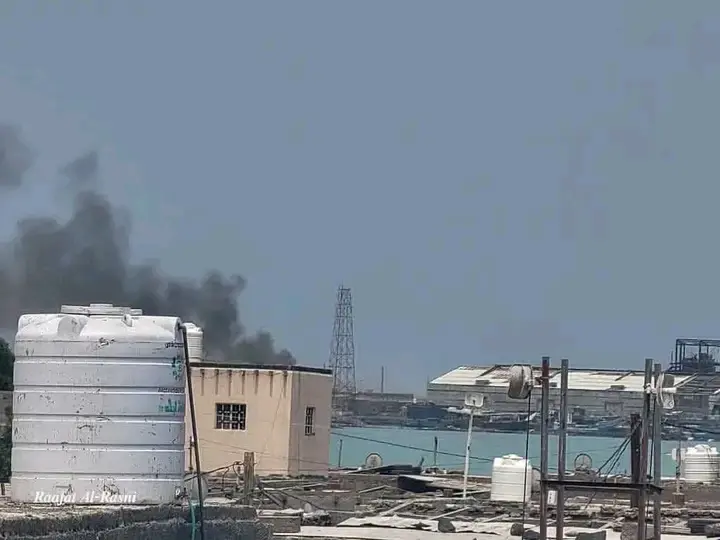 عاجل: أكثر من 40 قتيل وجريح في القصف الحوثي على ال...