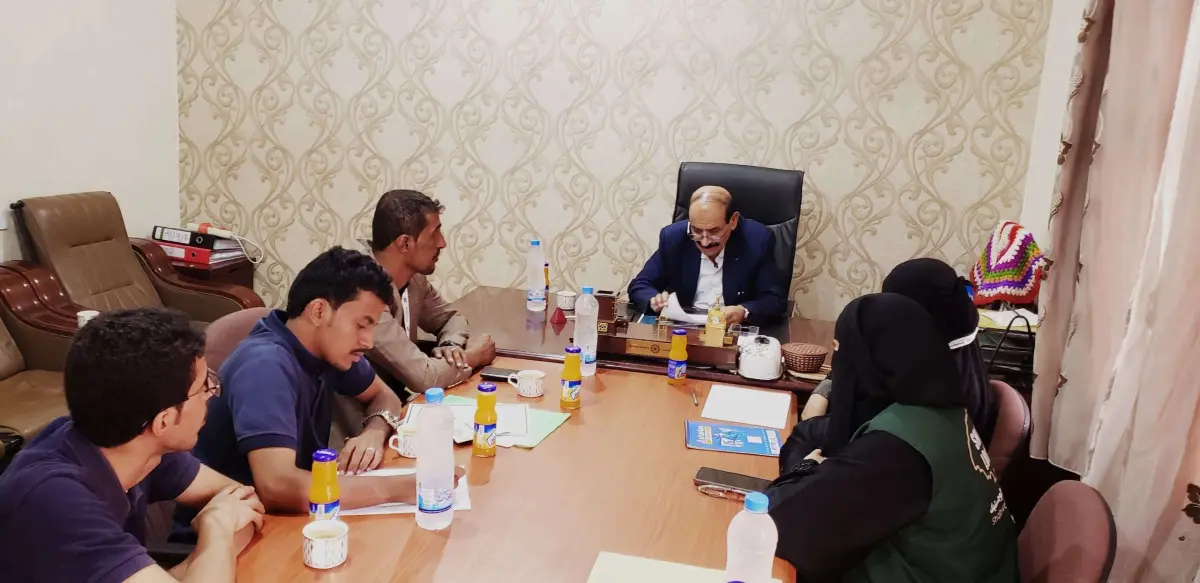 الوكيل الدغاري يبحث مع "شبوة لوجستيك" تحضيرات إقامة المعرض الاقتصادي بالمحافظة