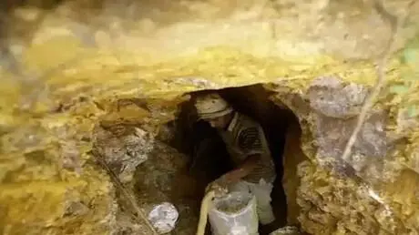 فاجعة داخل أكبر منجم للذهب في مصر