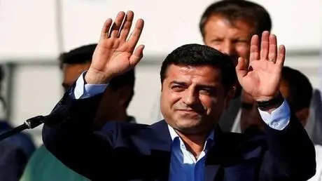 مستشار أردوغان السابق: القانون الإطاري قد يفتح باب...