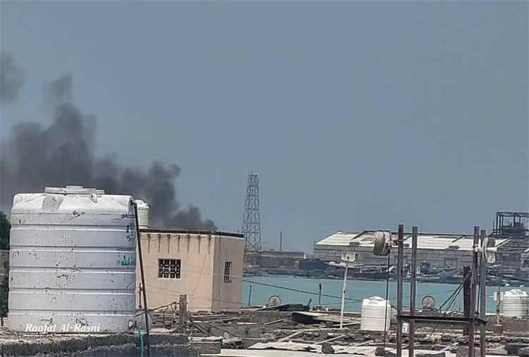 منظمات تعز: استهداف المخا جريمة حرب واعتداء ممنهج...