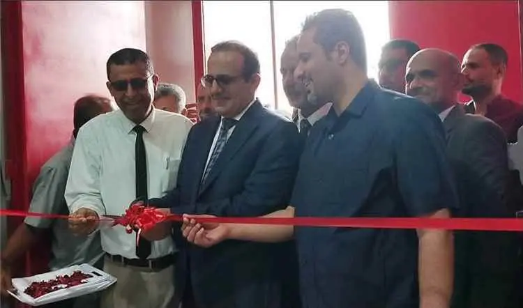 تدشين مشاريع صحية وافتتاح مركز الغسيل الكلوي في لح...