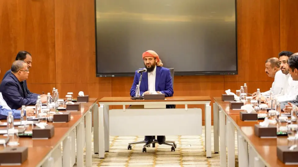 الوفد الجنوبي يؤكد وحدة الموقف في مواجهة التهديد ا...