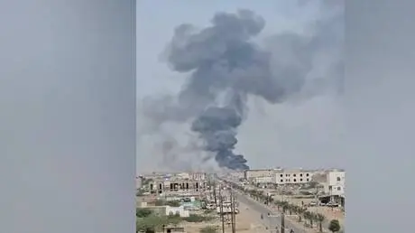 هجمات حوثية بالصواريخ والمسيرات تستهدف الجيش اليمن...