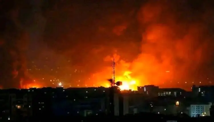 ميليشيا الحوثي تعاود قصف مدينة المخاء بالصواريخ ال...