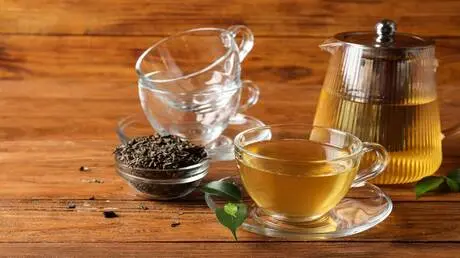 مركّب في الشاي الأخضر يحمينا من تراكم الدهون في ال...