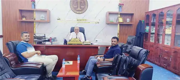 القاضي الهدار يبحث التعاون في التدريب مع مكتب الأم...