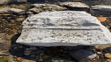 هنغاريا.. الجفاف يكشف في نهر الدانوب عن مذبح رومان...