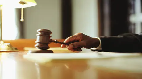 الولايات المتحدة توجه اتهامات لـ11 شخصا في قضية اح...
