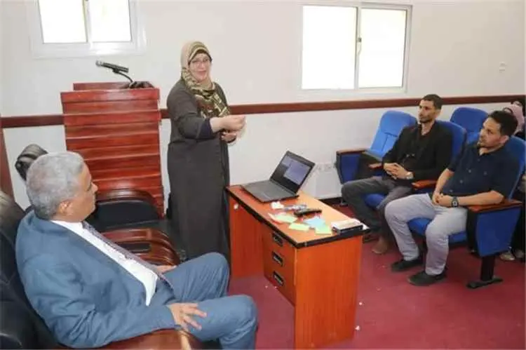بالشراكة مع اللجنة الوطنية للمرأة وزارة الأشغال ال...