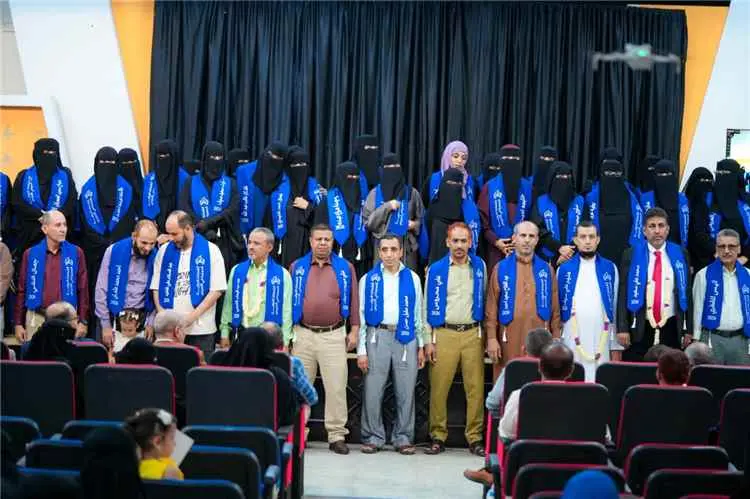 تأهيل 70 معلماً ومعلمة بتعز ضمن ختام مشروع "الشهاد...
