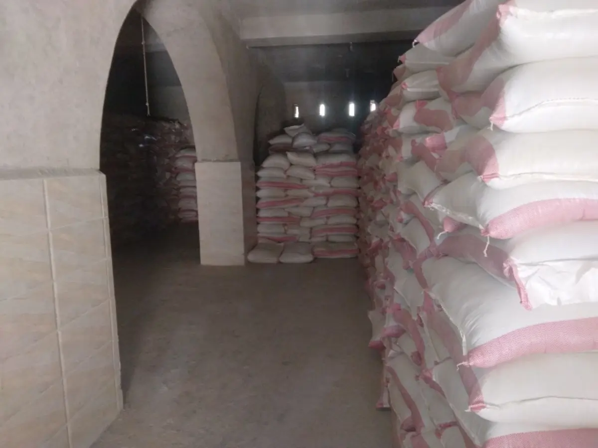 بنيان تدشن توزيع 2173 كيس قمح على الأسر الفقيرة في...