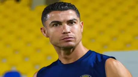رونالدو يغير إطلالته بعد الزواج.. ويفاجئ جماهيره ب...