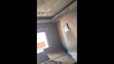إعلامي سوري يكشف ملابسات سرقة وإحراق منزله في دمشق...