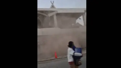 فيديوهات مرعية من إندونيسيا.. مصرع 20 شخصا ولحظة ف...