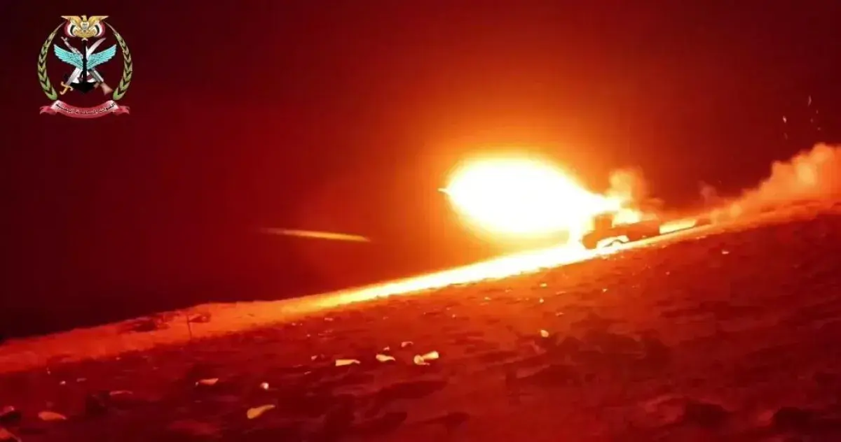 مدفعية القوات المسلحة تدك تحصينات مليشيا الحوثي غر...