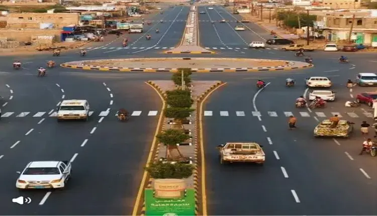 عاجل | الحوثيون يجددون قصف المخا بصواريخ باليستية...