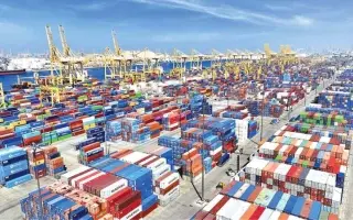 «جمارك دبي» تعزّز تنافسية الإمارات بتطوير العمليات...